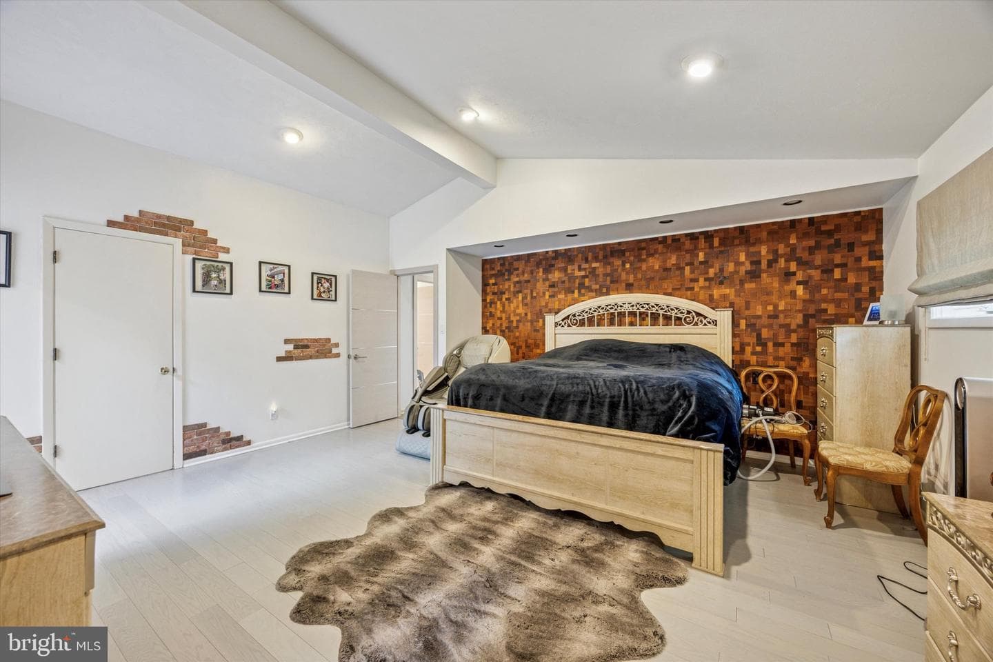 3 Eton Road photo 32