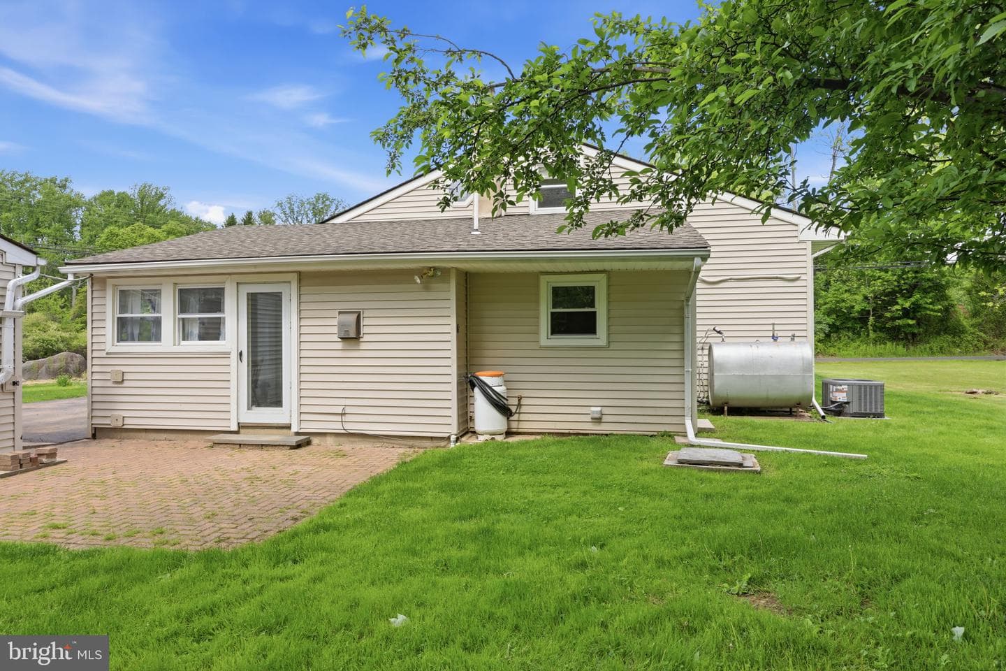 1696 Chestnut Ridge Road photo 31