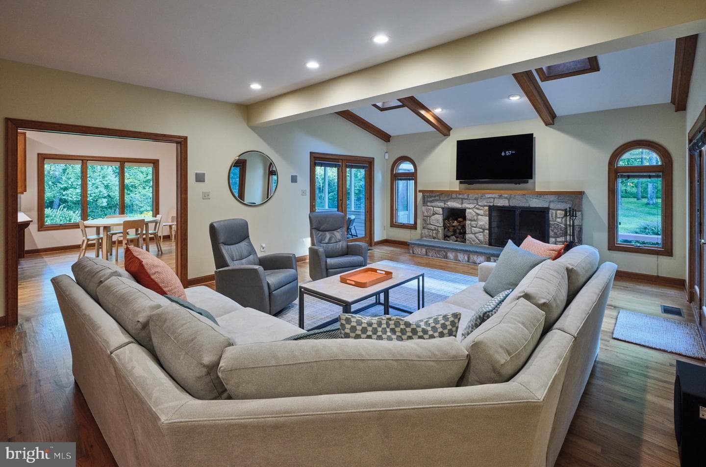 4029 Devonshire Drive photo 8