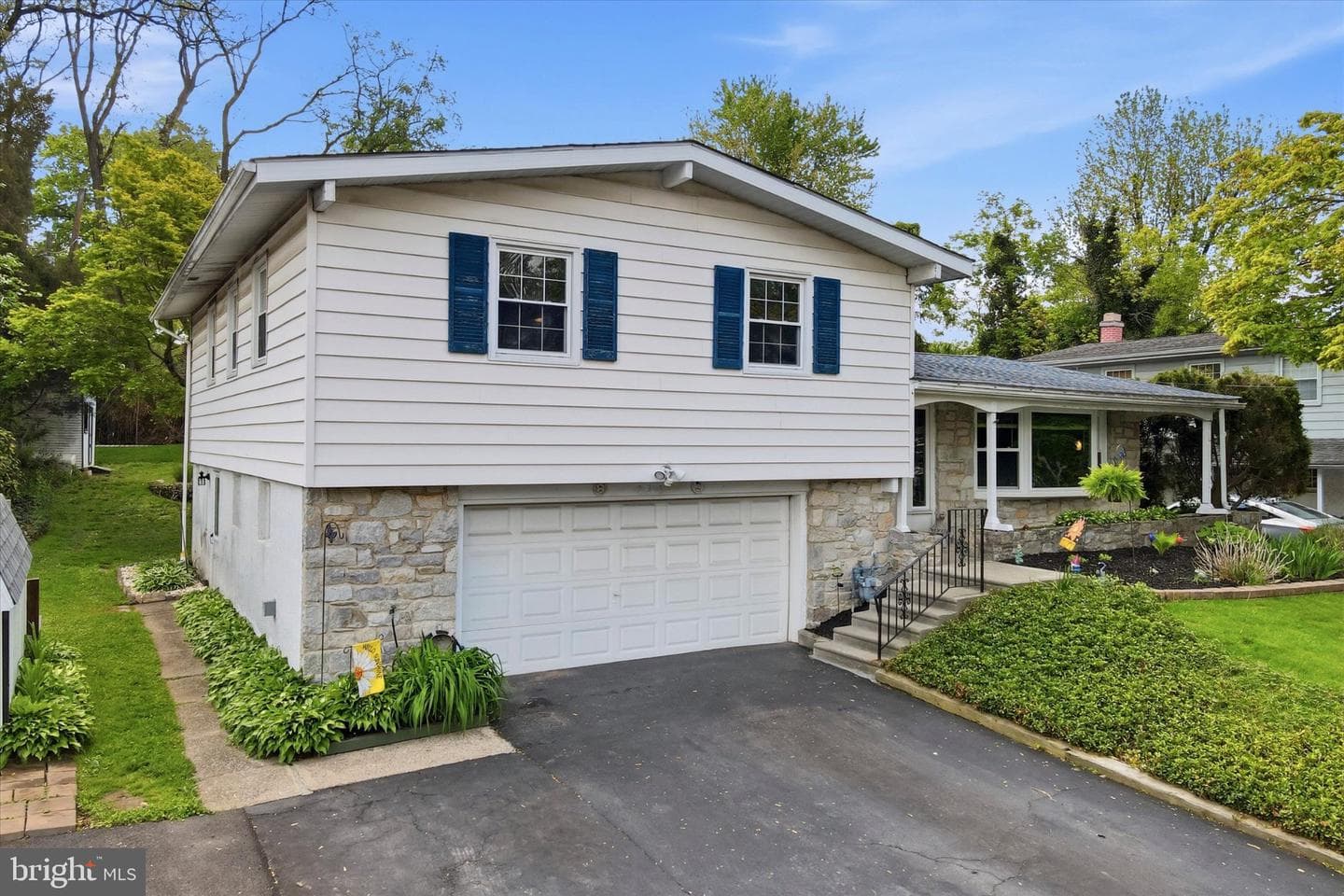 843 Sterner Mill Road photo 3