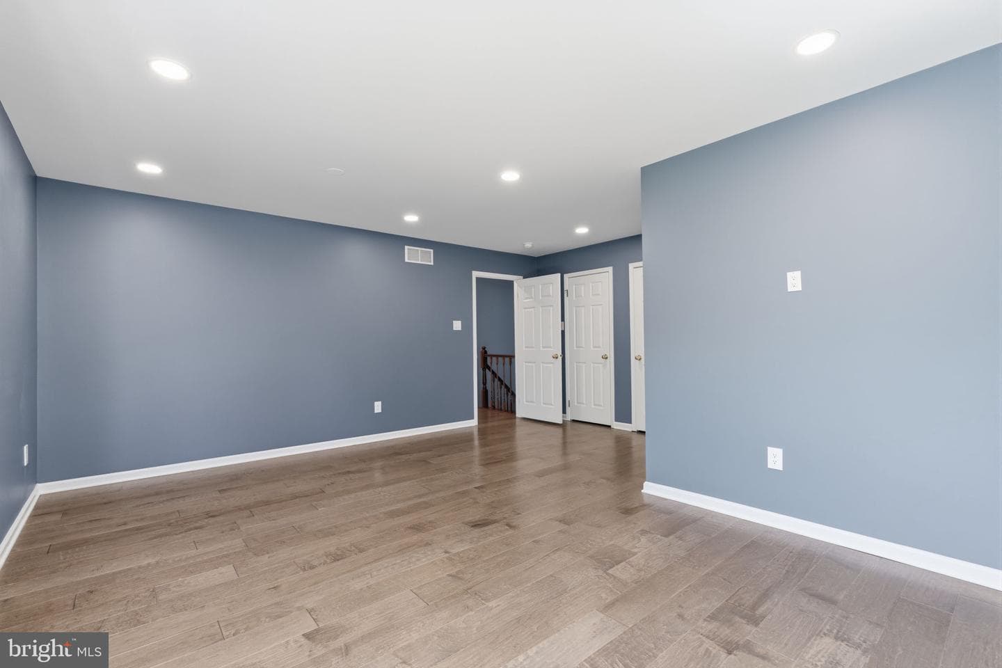 7 Randolph Court photo 29