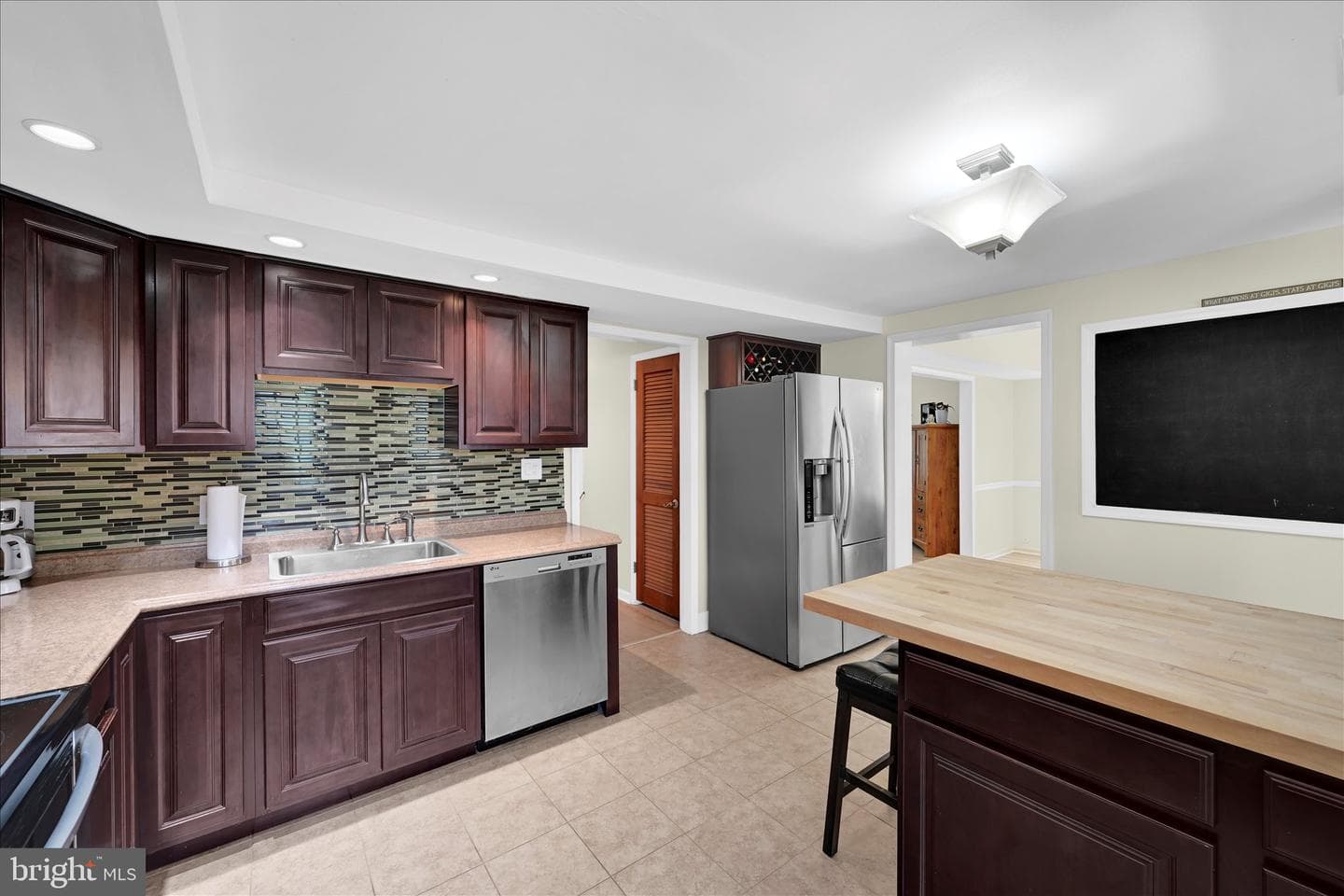 616 S Oxford Valley Road photo 13