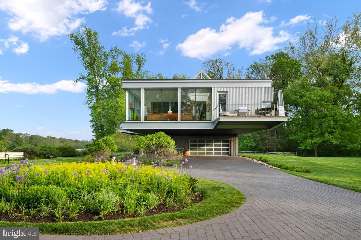 2710 River Road photo 13