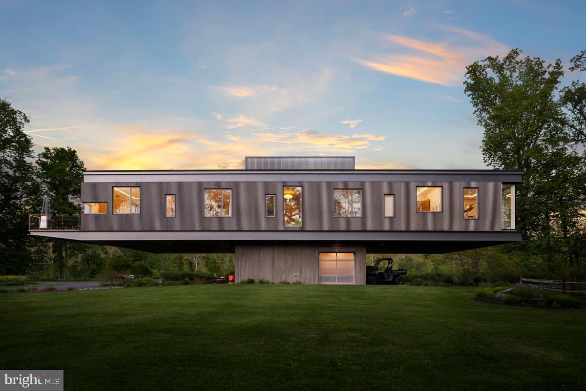 2710 River Road photo 74