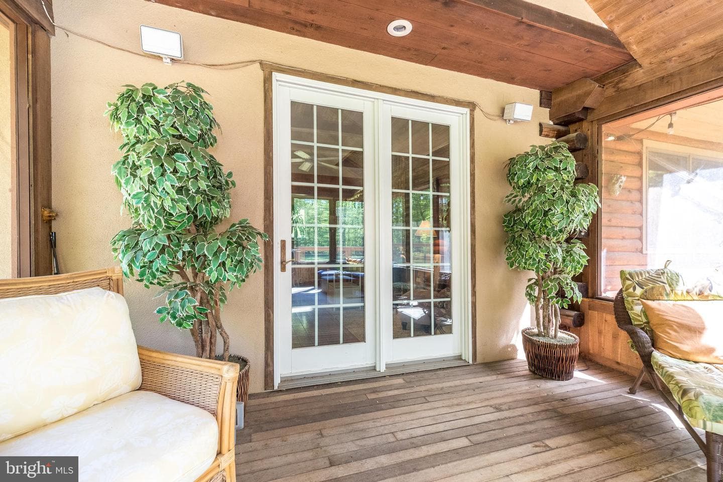 1502 Mission Road photo 37