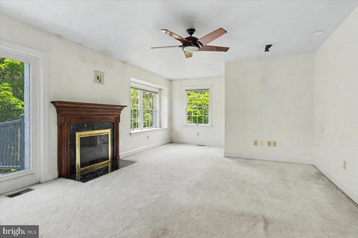 1558 River Road photo 25