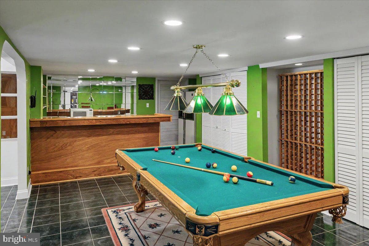 1558 River Road photo 39