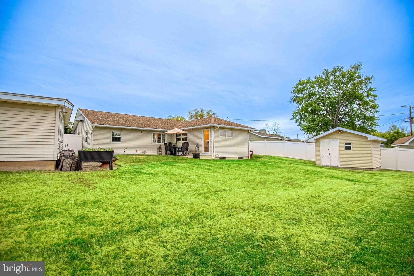 274 Wyandotte Road photo 38