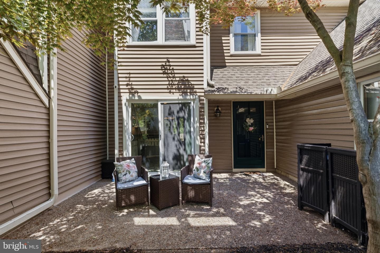 1586 Bud Lane photo 2