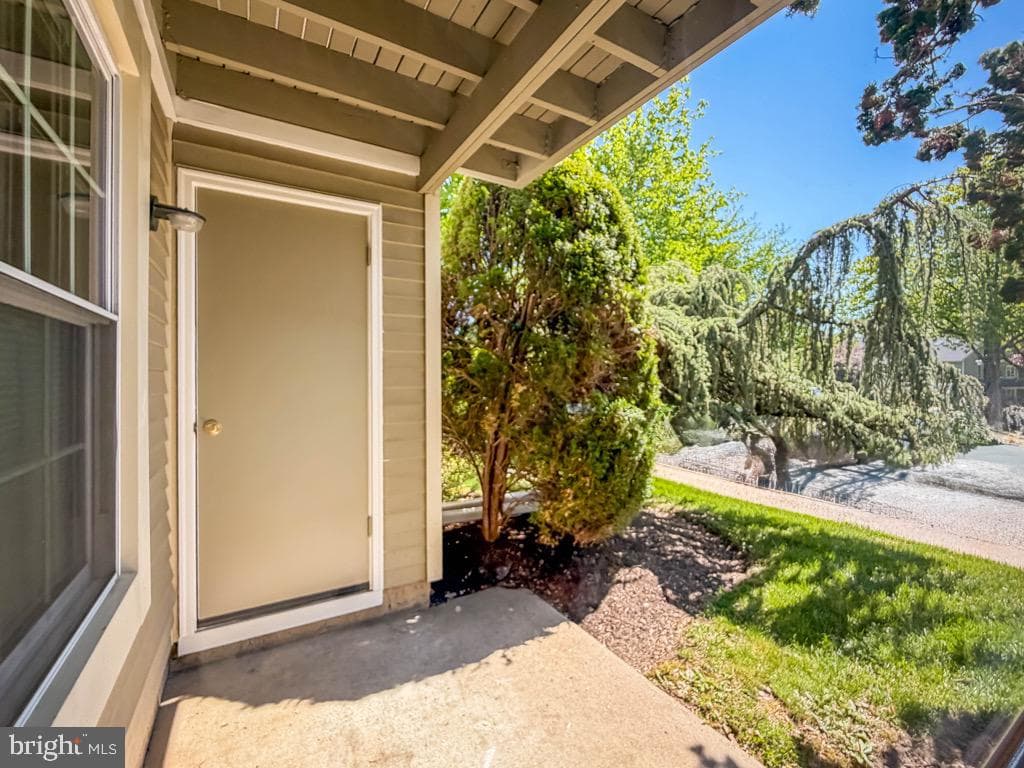 601 Society Place photo 25