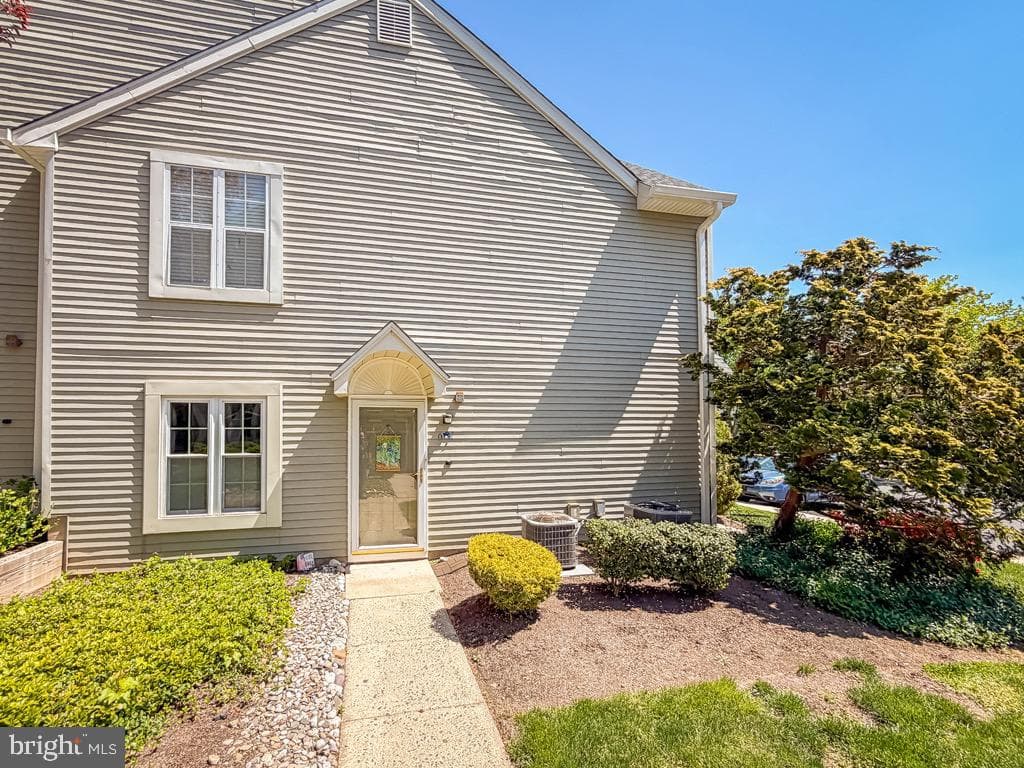 601 Society Place photo 26