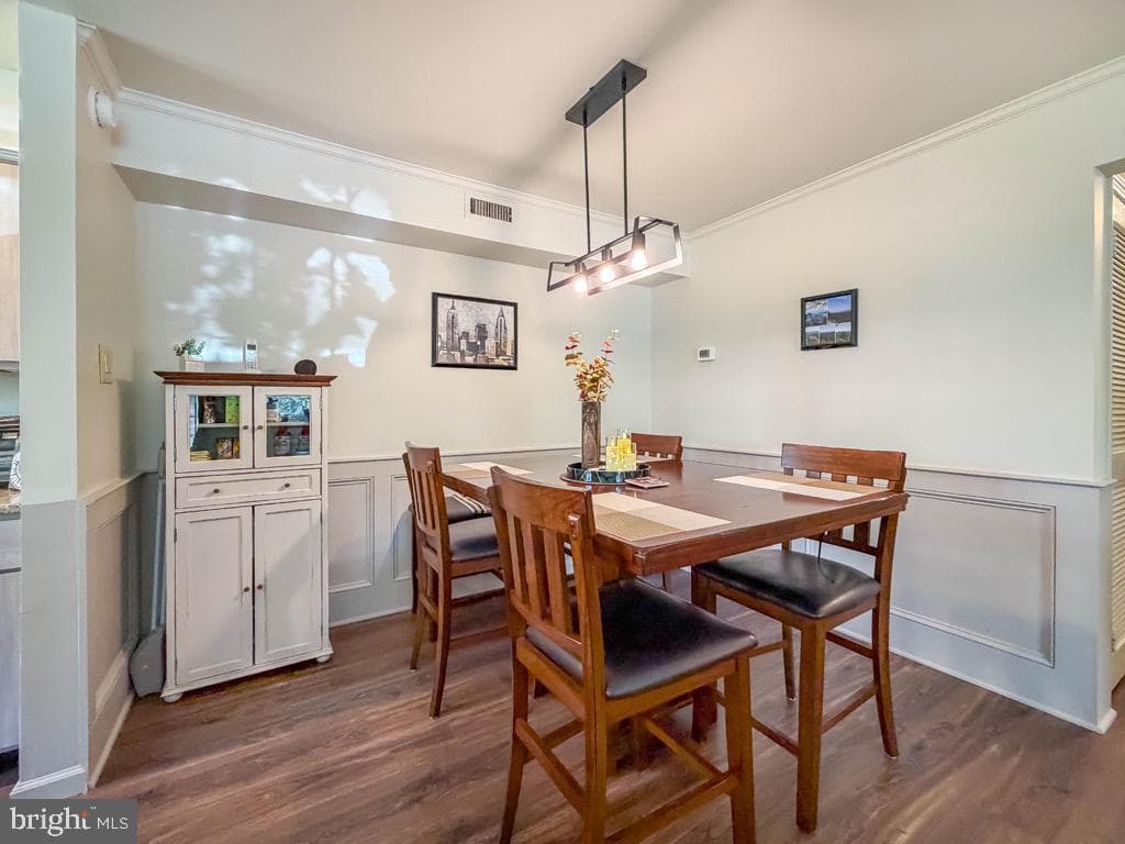 601 Society Place photo 7