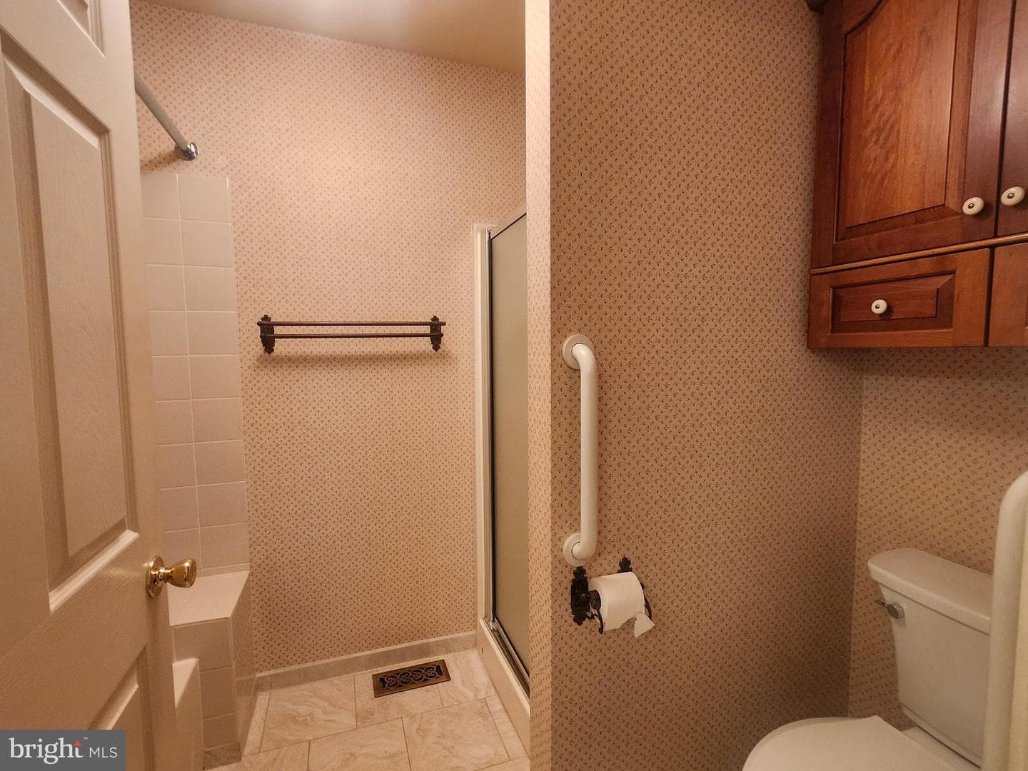 105 Liberty Dr photo 10