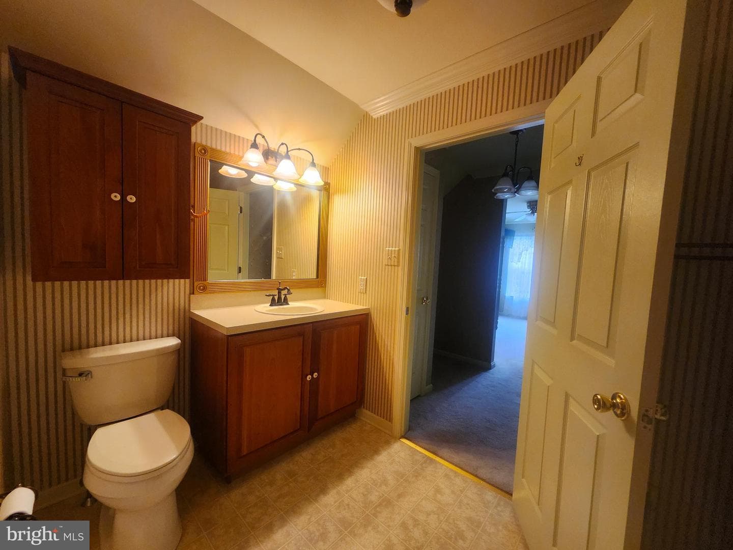 105 Liberty Dr photo 18