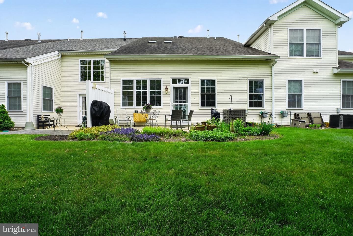 210 Reagan Drive photo 32