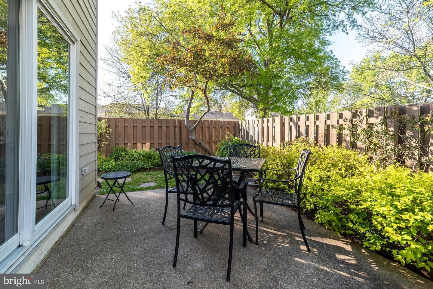 231 Hastings Court photo 32