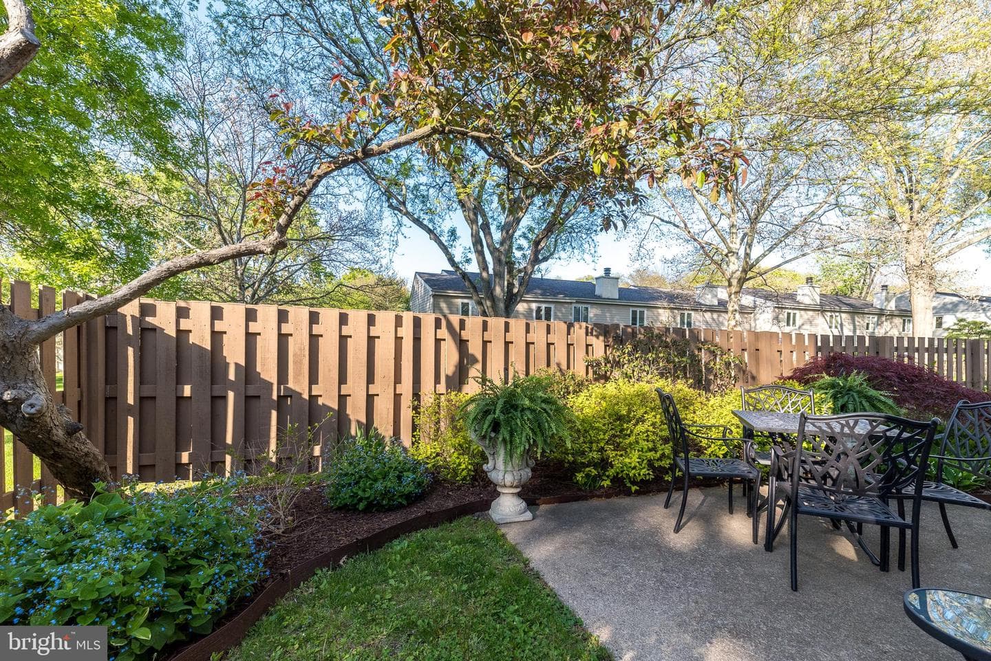 231 Hastings Court photo 35
