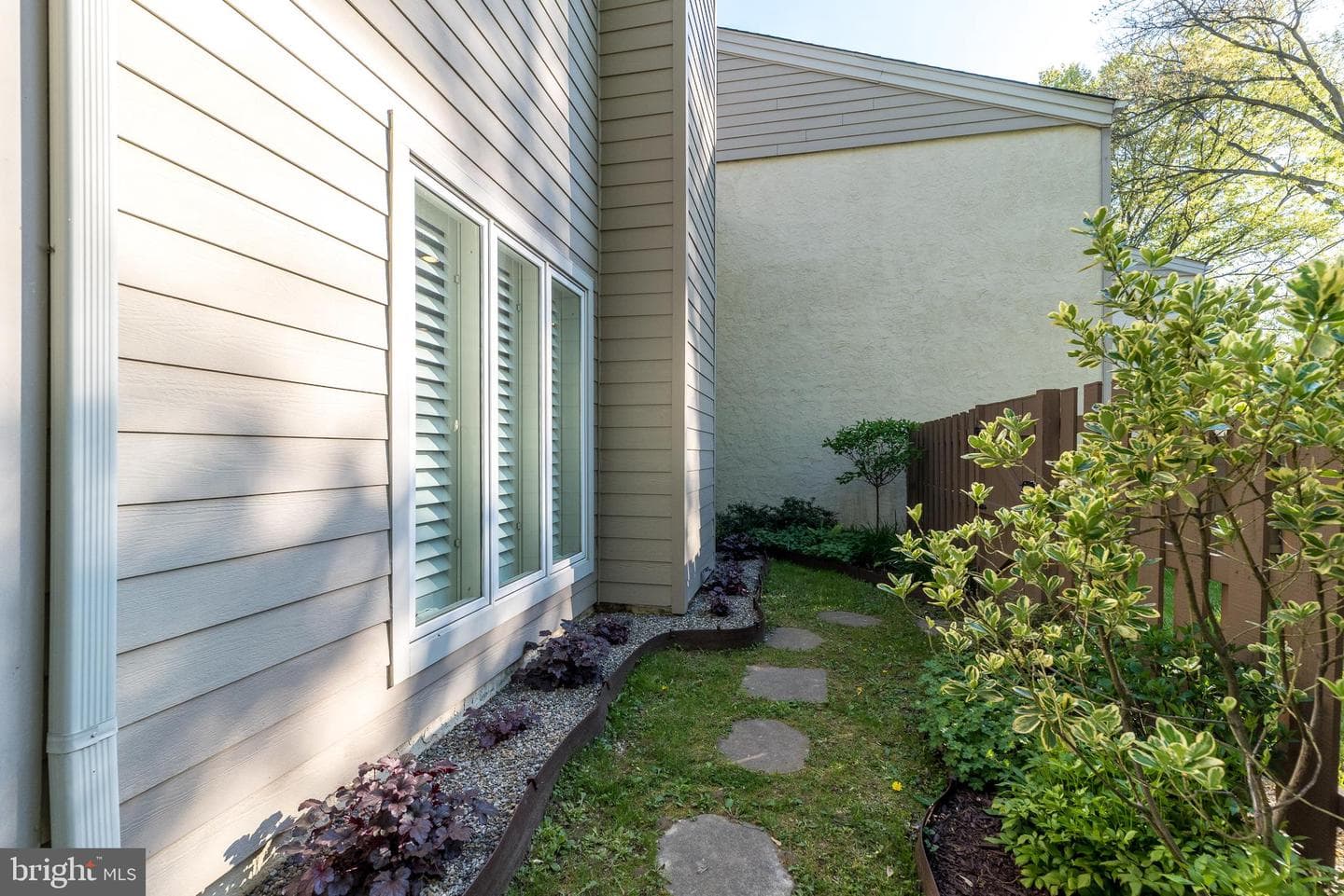 231 Hastings Court photo 37