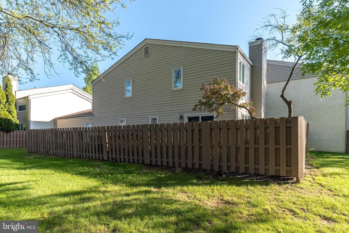 231 Hastings Court photo 40