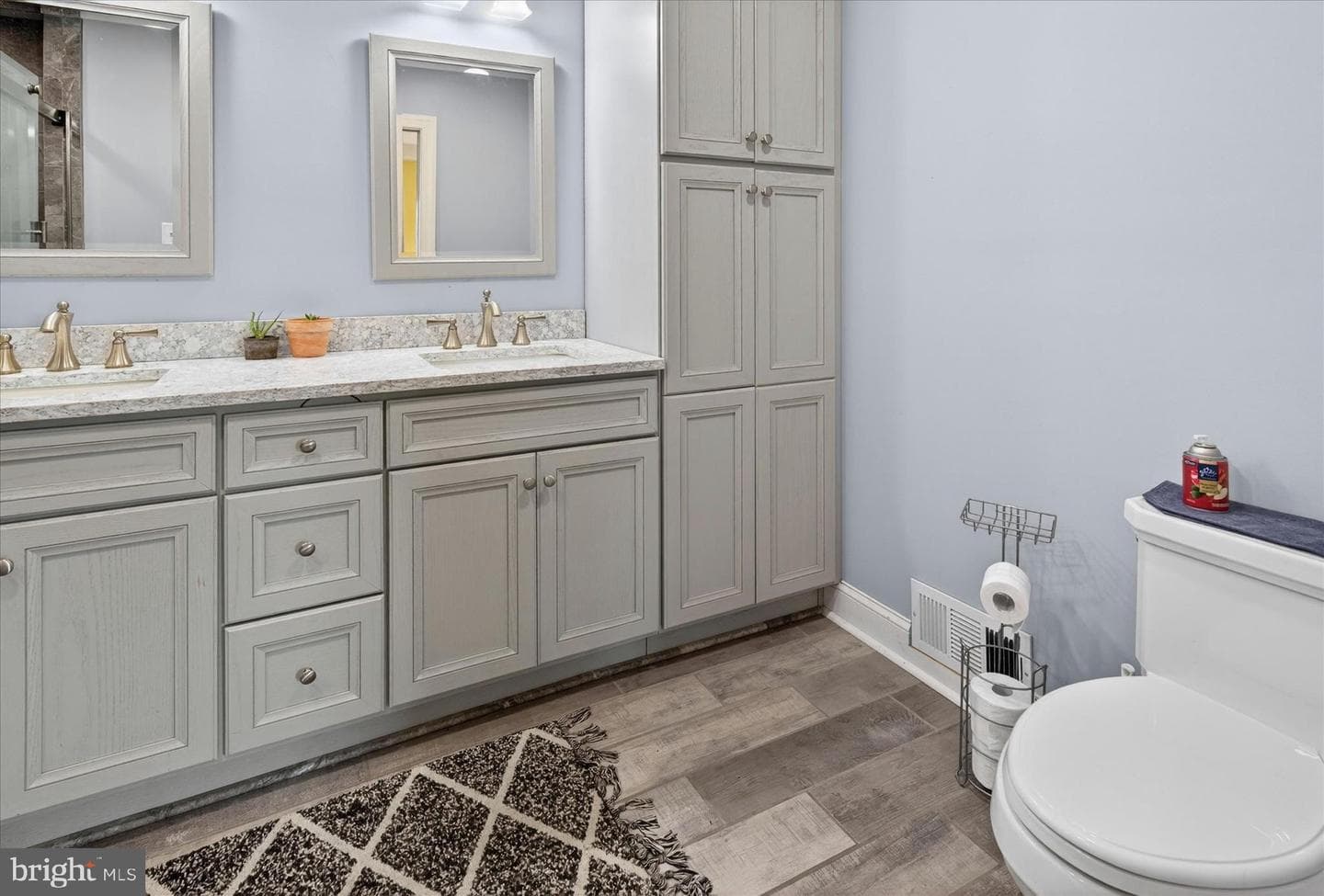 280 Olive Street photo 34