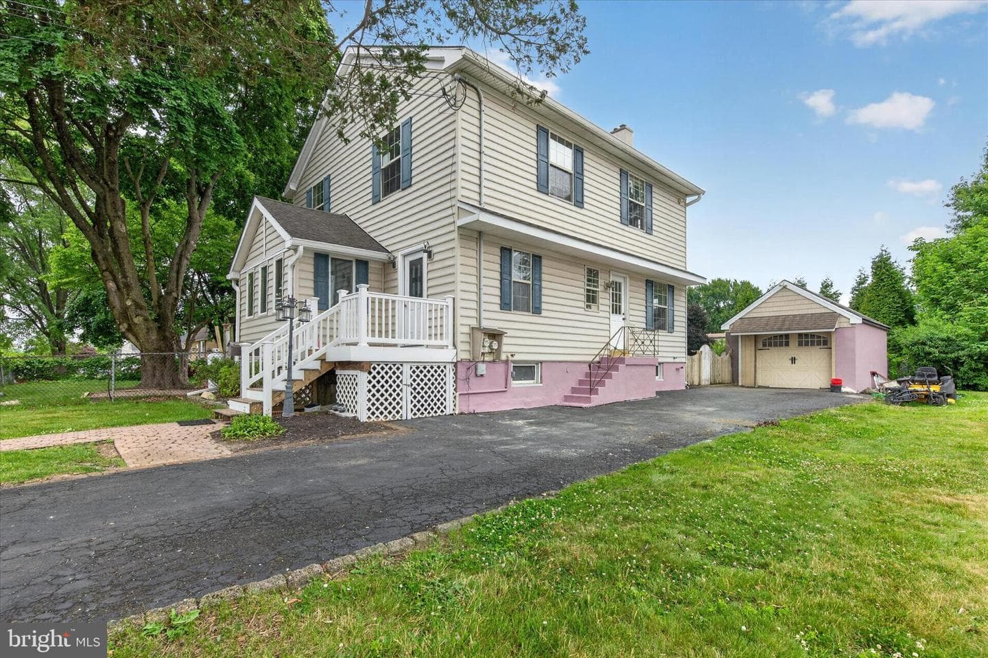 280 Olive Street photo 5