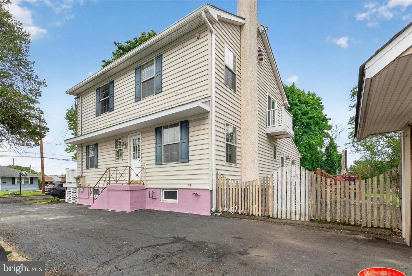 280 Olive Street photo 54