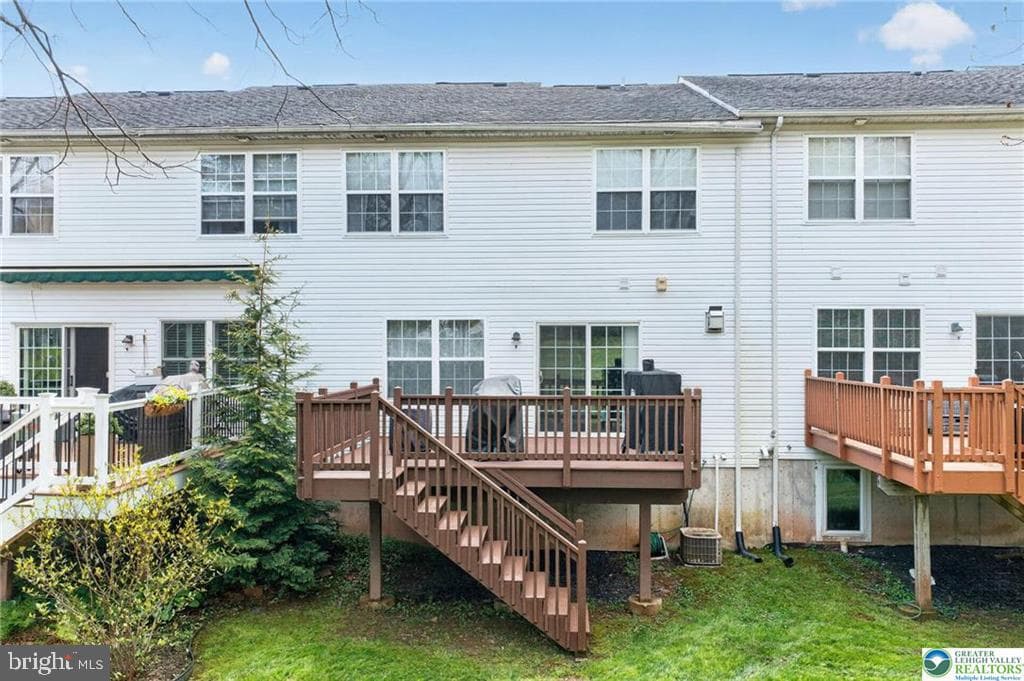 204 Hampshire Drive photo 41