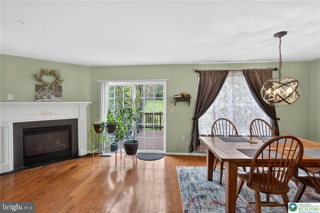 204 Hampshire Drive photo 9