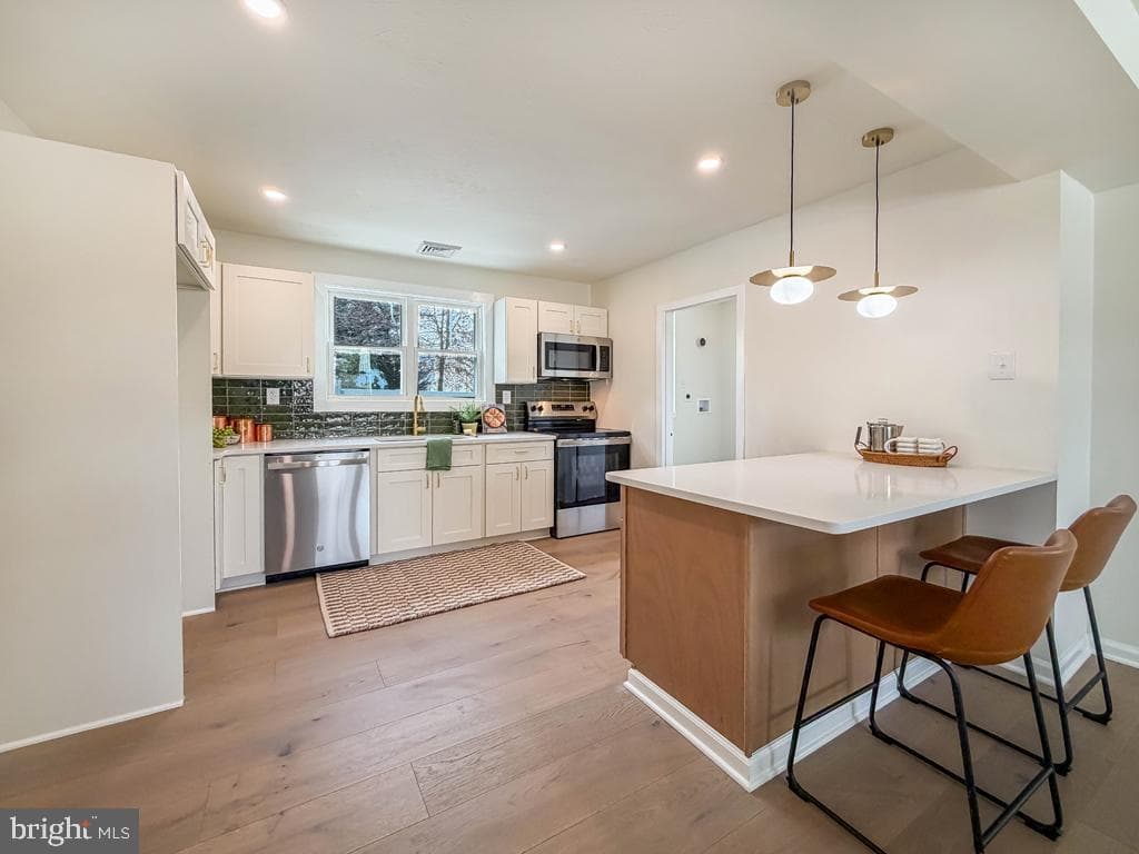 101 Walnut Lane photo 14
