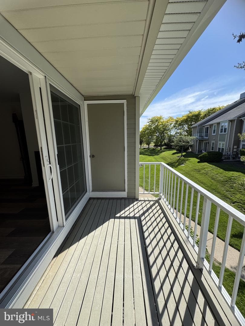 604 W Society Place photo 20