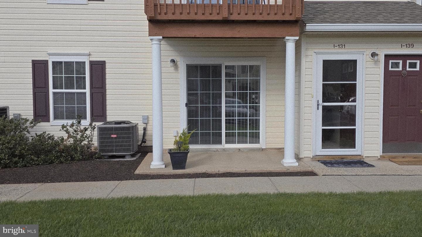 131 Horseshoe Drive photo 2