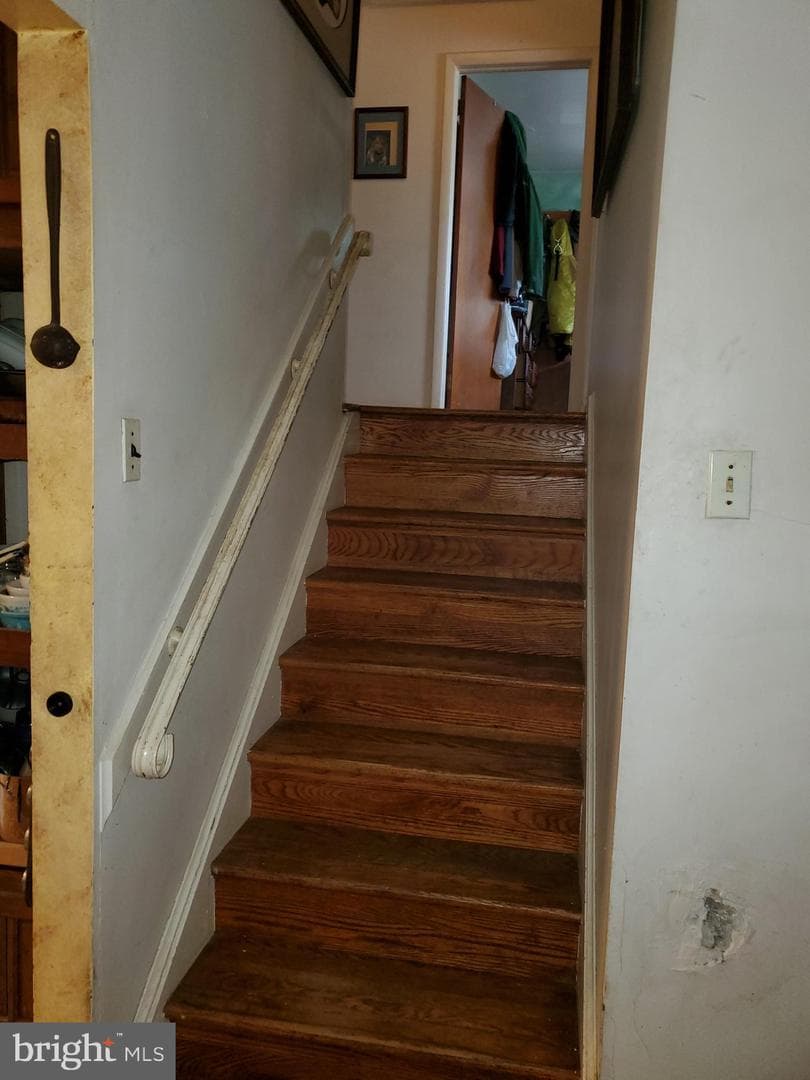 700 Gordon Drive photo 12