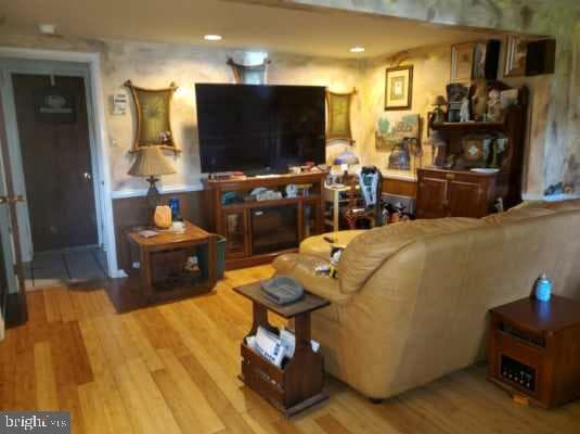 700 Gordon Drive photo 17
