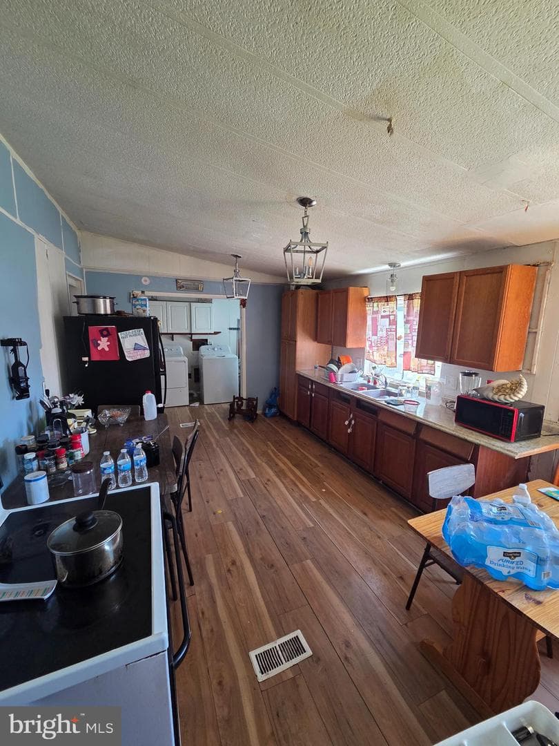 3072 Chandler Drive photo 4