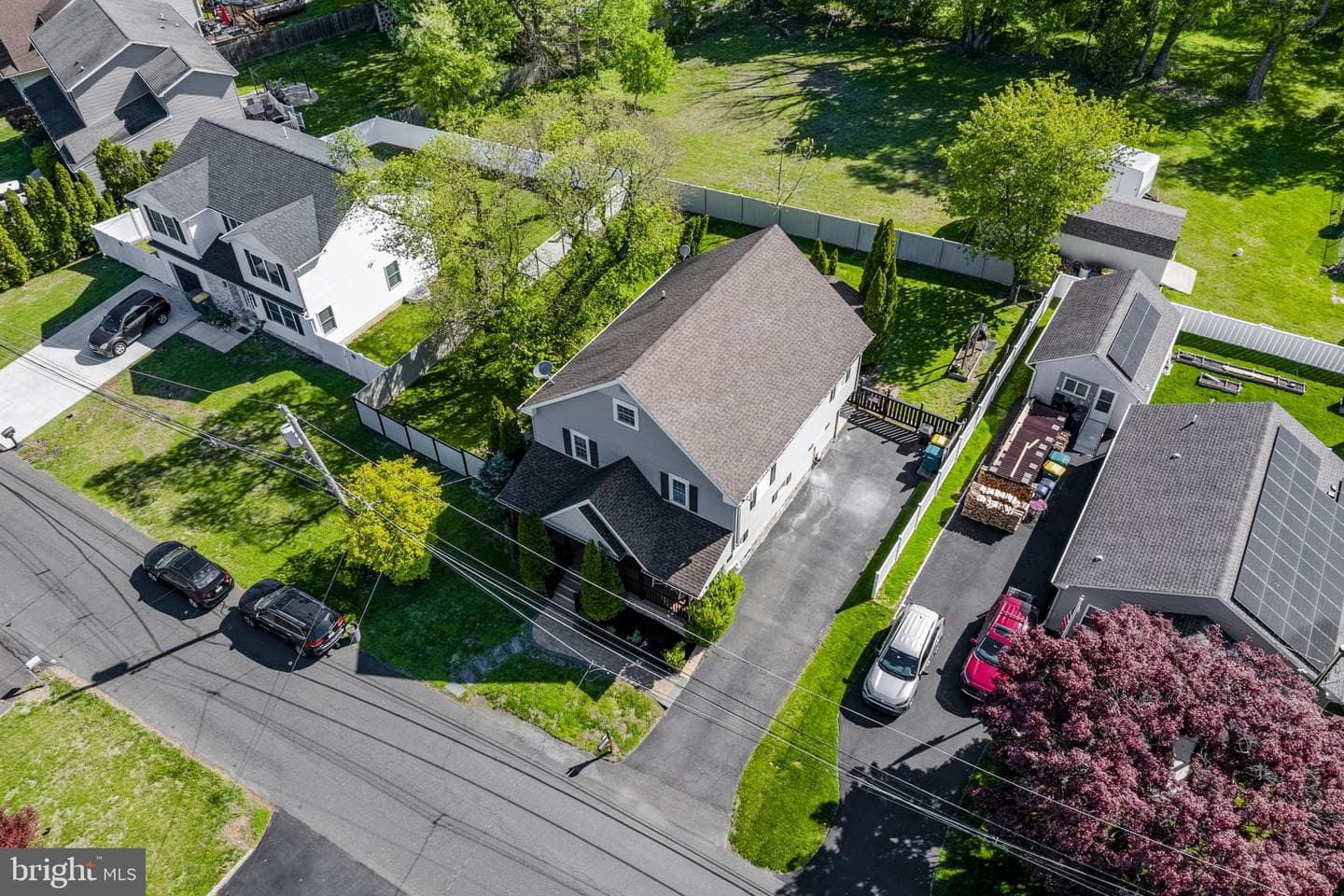 131 N Hawthorne Avenue photo 2