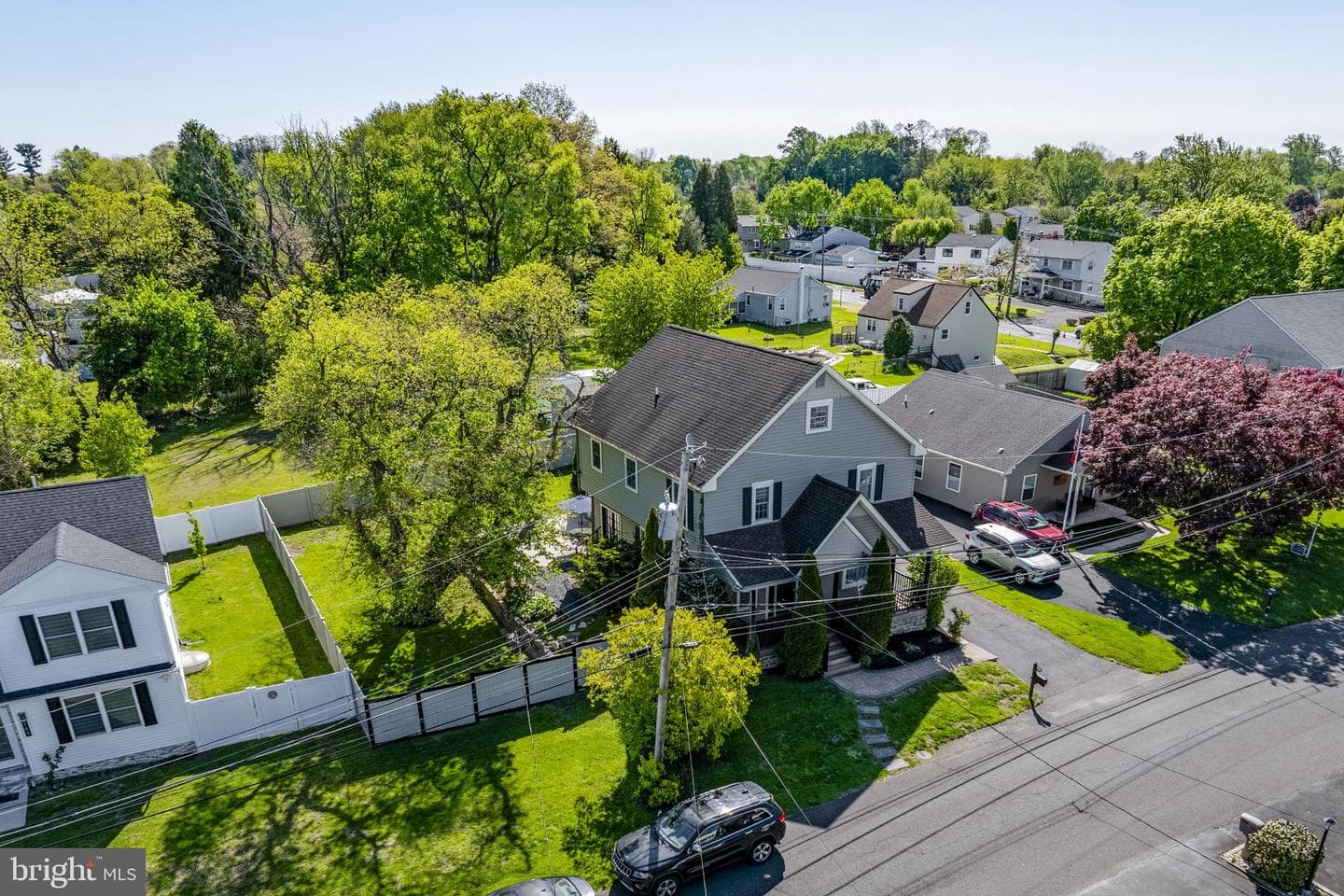 131 N Hawthorne Avenue photo 46