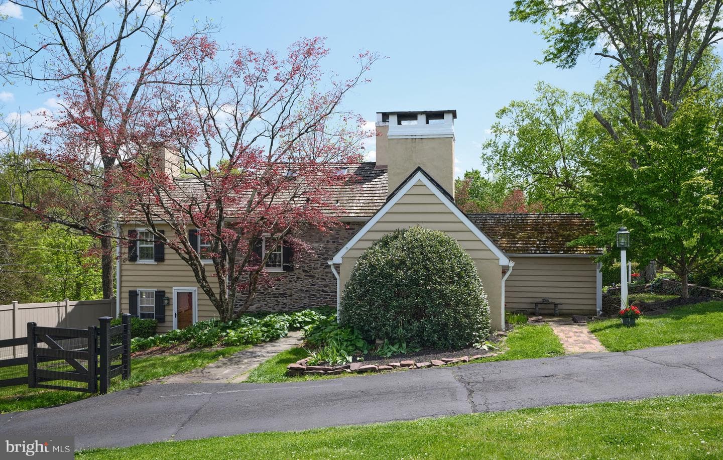2135 S Sugan Road, New Hope