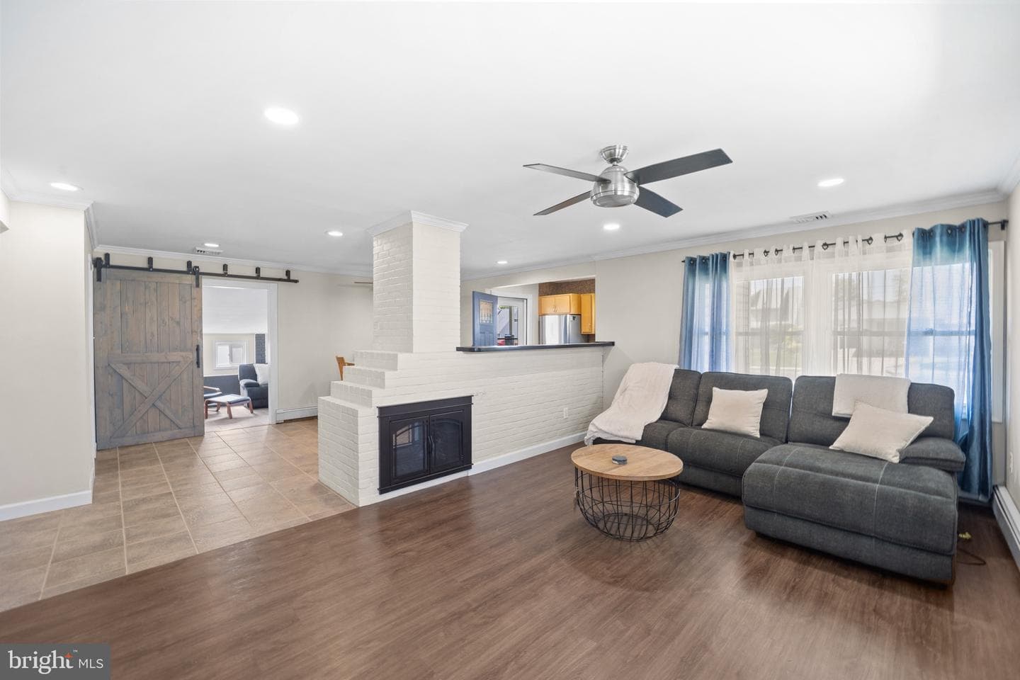 264 Goldenridge Drive photo 9