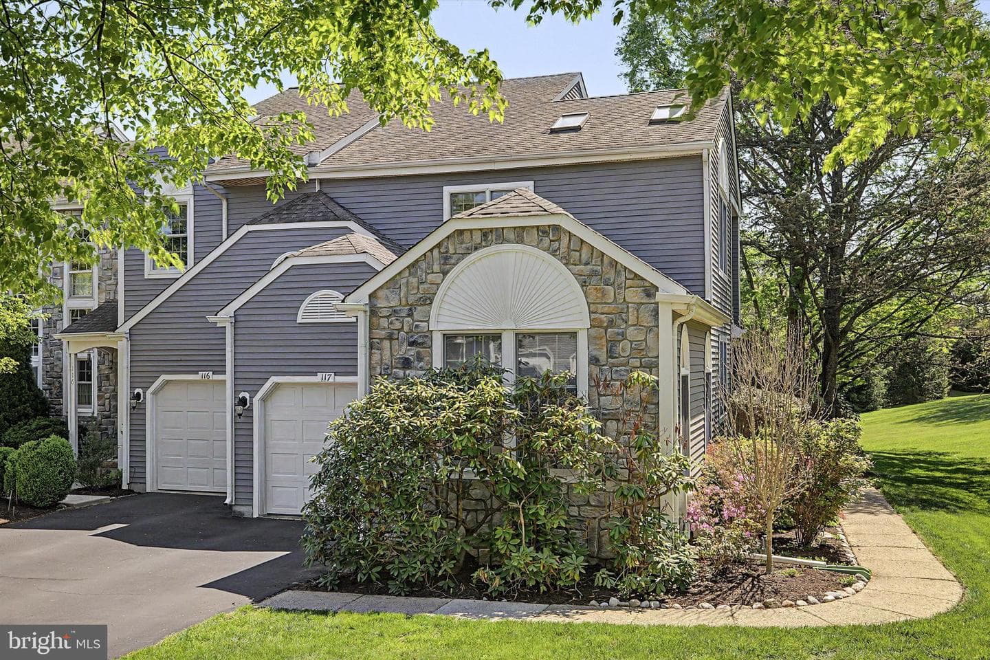 117 Greenbrook Court photo 2