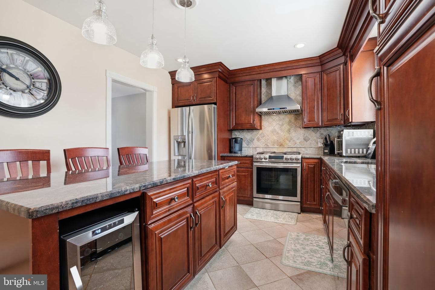 49 Maple Avenue photo 11