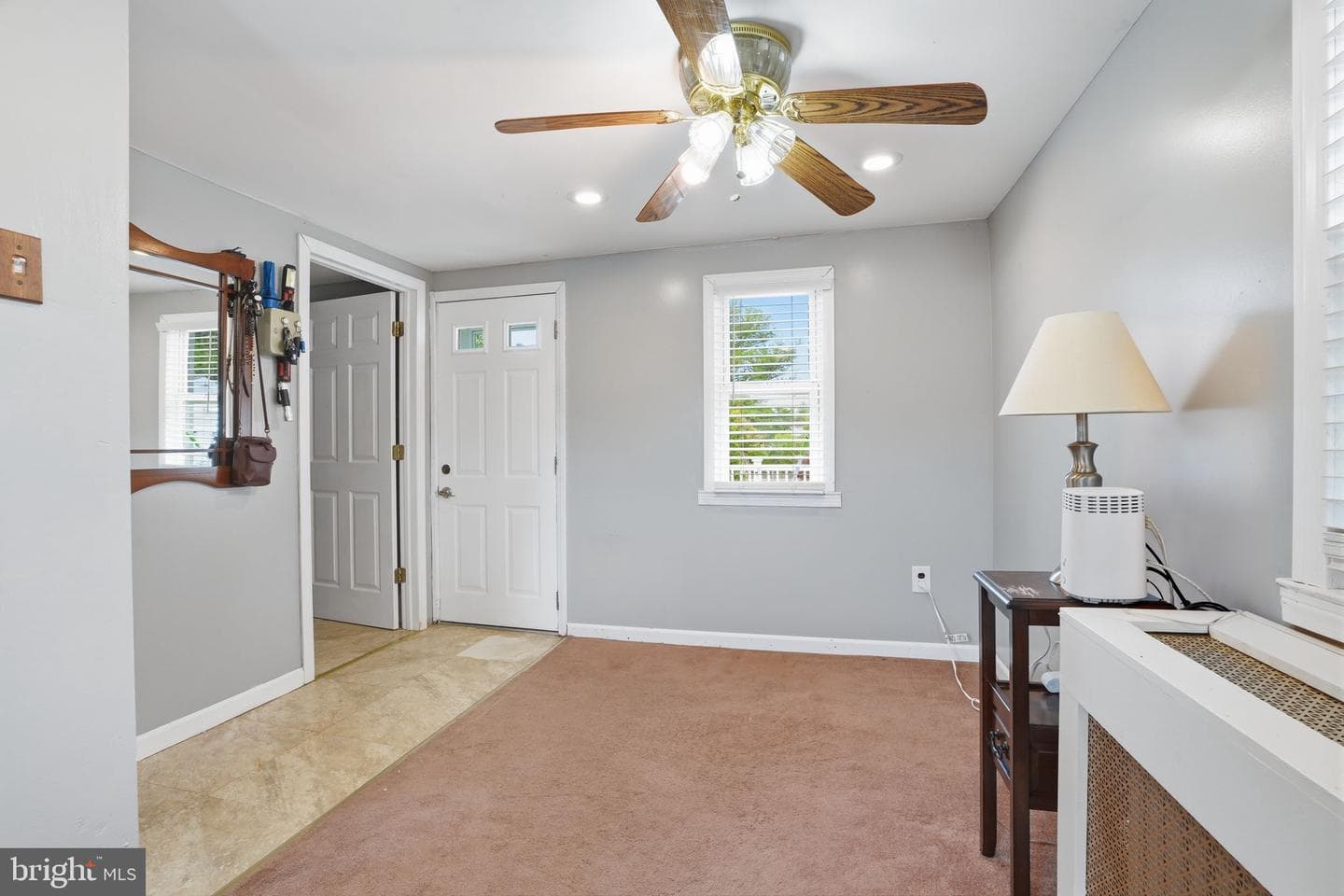 49 Maple Avenue photo 16