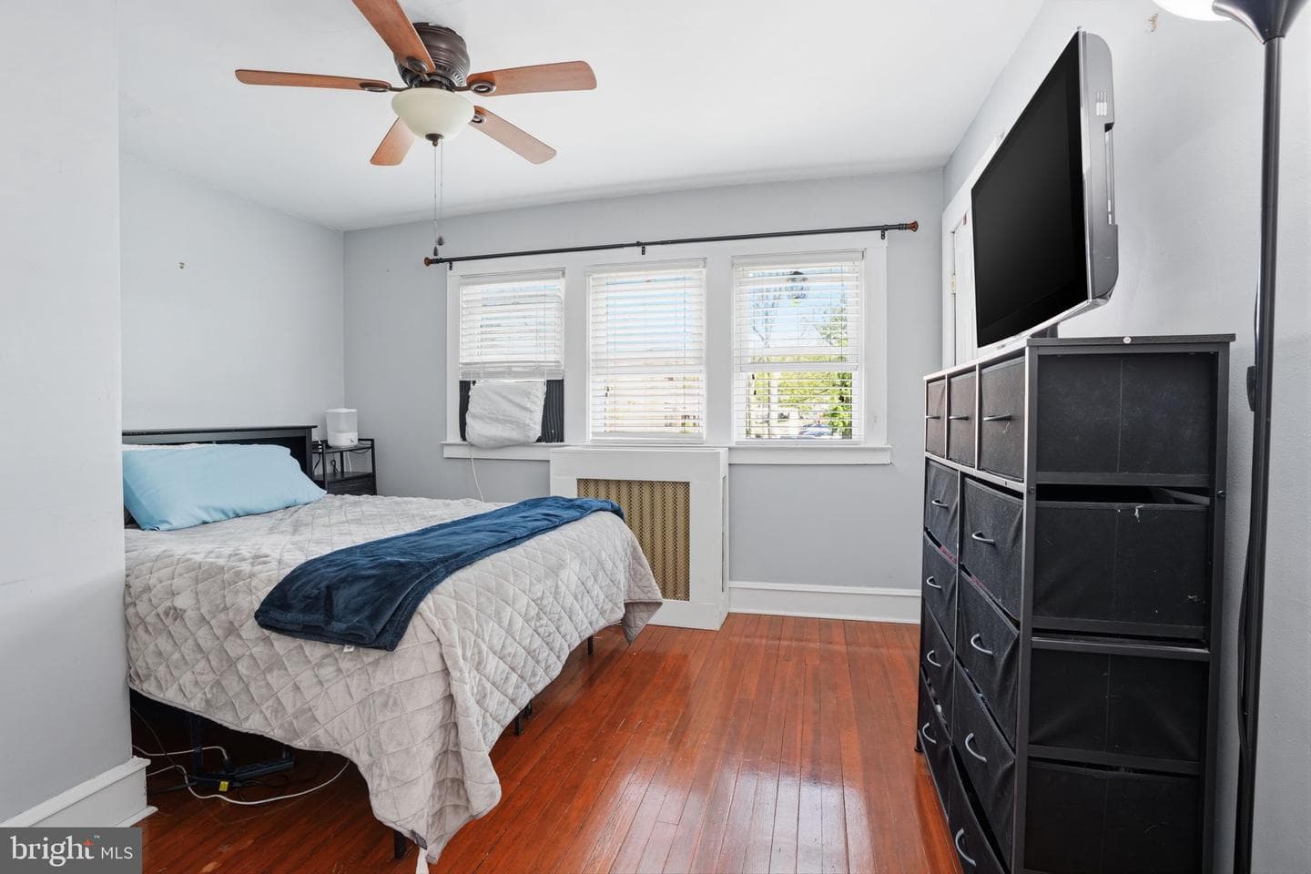 49 Maple Avenue photo 25