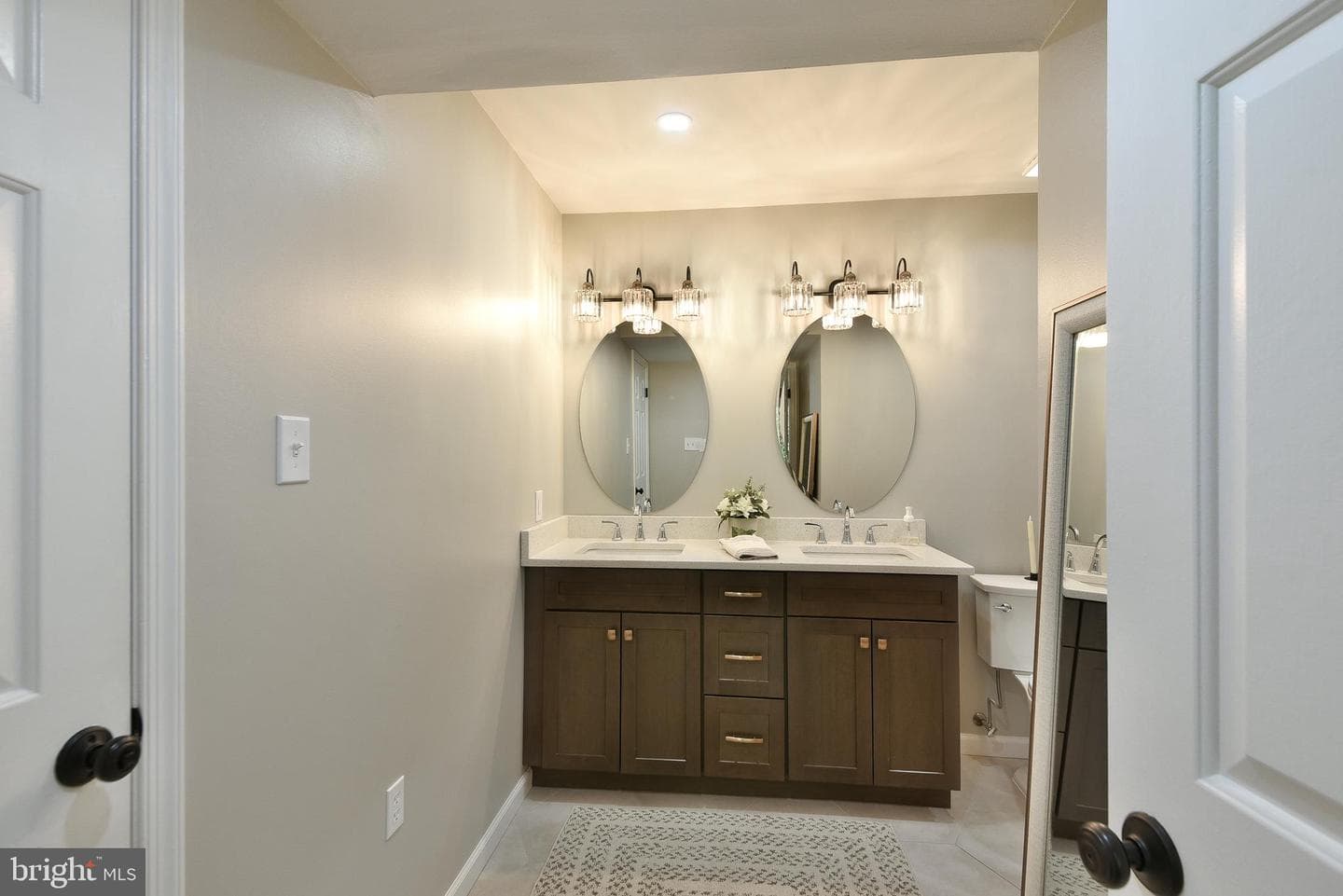 172 Meadowview Court photo 27