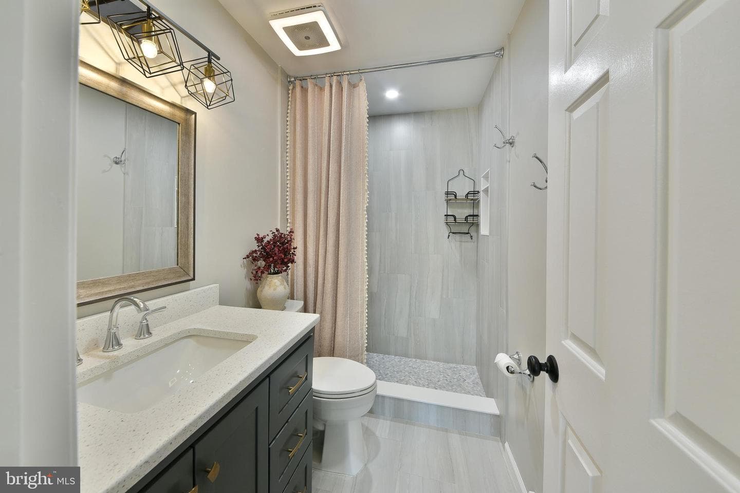 172 Meadowview Court photo 36