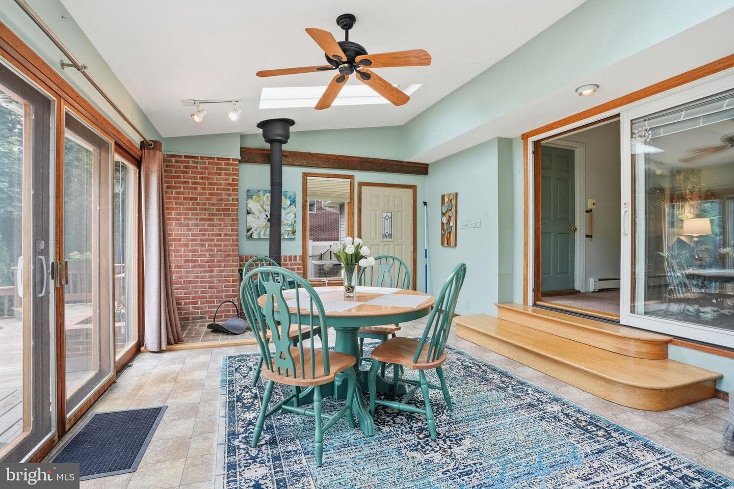 5986 Washington Ln photo 15