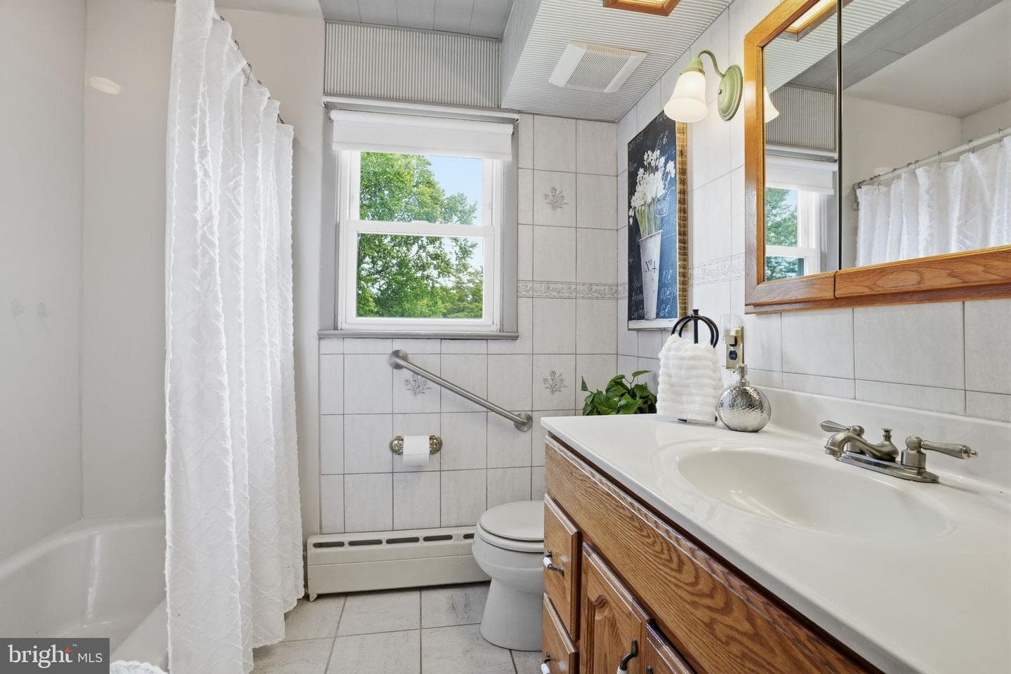 5986 Washington Ln photo 16