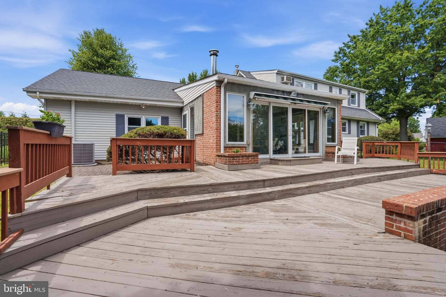 5986 Washington Ln photo 26