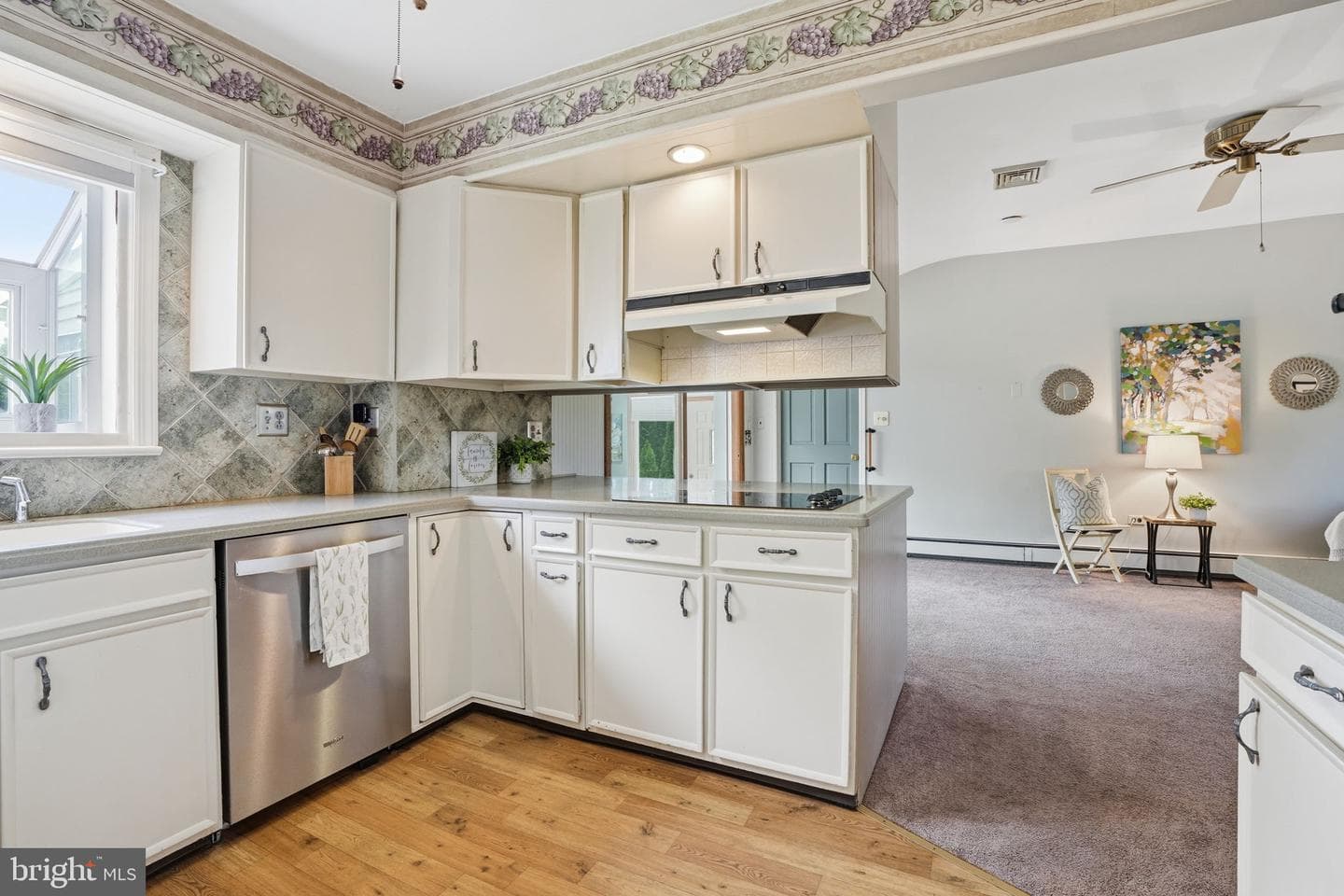 5986 Washington Ln photo 9