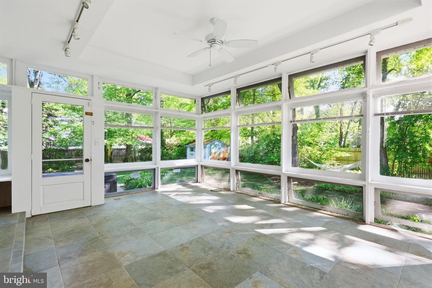 207 W Ferry Road photo 37