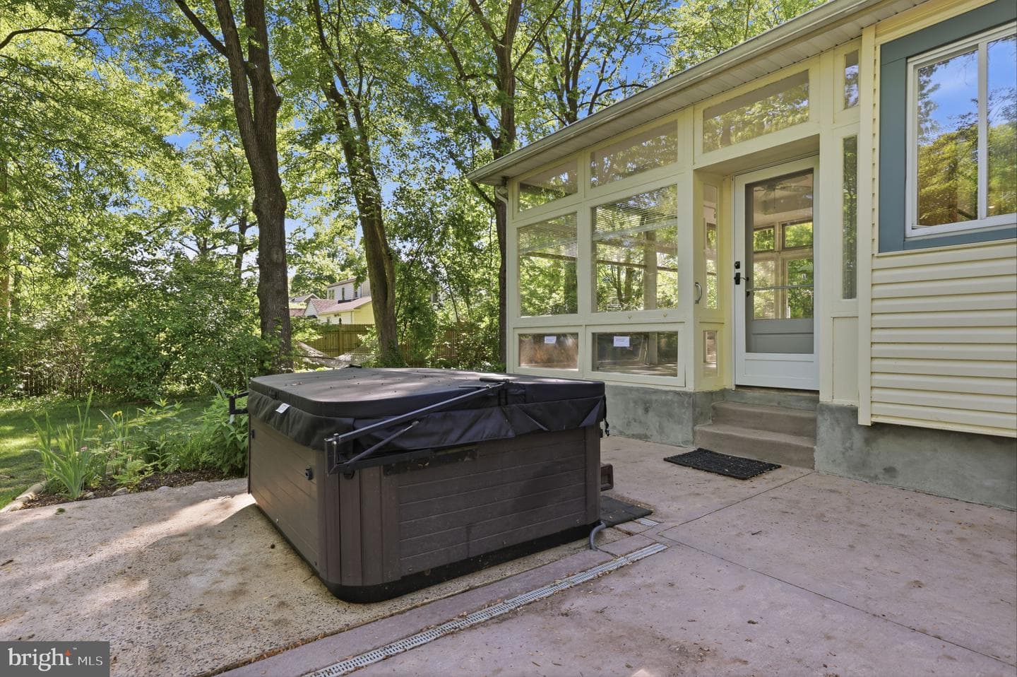 207 W Ferry Road photo 43